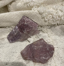 Load image into Gallery viewer, lepidolite mica