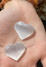 Load image into Gallery viewer, Selenite Puff Heart