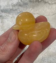 Load image into Gallery viewer, Orange Calcite Duck