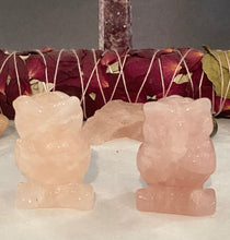 Load image into Gallery viewer, Rose Quartz Owl