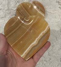 Load image into Gallery viewer, Onyx Heart Bowl