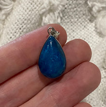 Load image into Gallery viewer, Apatite Pendent
