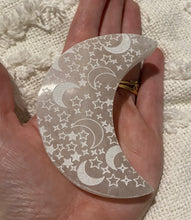 Load image into Gallery viewer, Selenite Charging Plates- With Carvings