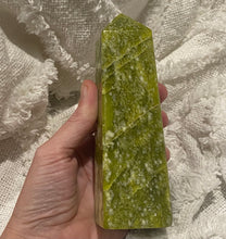 Load image into Gallery viewer, Serpentine Tower