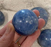 Load image into Gallery viewer, Blue Calcite Spheres
