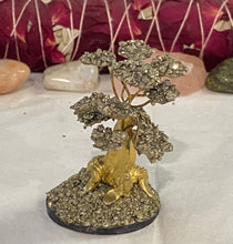 Load image into Gallery viewer, Bonsai Crystal Tree