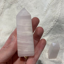 Load image into Gallery viewer, Mangano Calcite Tower