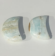 Load image into Gallery viewer, Caribbean Calcite Moon