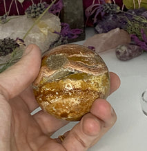 Load image into Gallery viewer, Crazy Lace Spheres- Indonesia