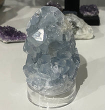 Load image into Gallery viewer, Small Celestite Egg