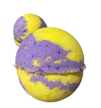 Load image into Gallery viewer, Passionfruit: Surprise Crystal Bath Bomb
