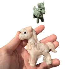 Load image into Gallery viewer, Horse Crystal Carving- 8cm
