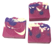 Load image into Gallery viewer, Coach Type- Homemade Soap
