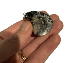 Load image into Gallery viewer, Rough Mini Pendant - Agate Geode
