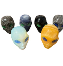 Load image into Gallery viewer, Alien Head Crystals
