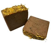 Load image into Gallery viewer, Irish Moss (sea-moss), Turmeric and Calendula Handmade Soap
