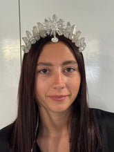 Load image into Gallery viewer, Aura Clear Quartz Crystal Crown
