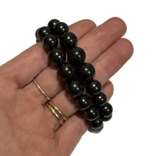 Load image into Gallery viewer, Shungite Beaded Bracelet with Clasp
