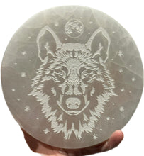 Load image into Gallery viewer, SELENITE WOLF CHARGING PLATE
