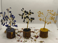 Load image into Gallery viewer, Crystal Tree with Wood
