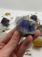 Load image into Gallery viewer, Fluorite polygon freeforms
