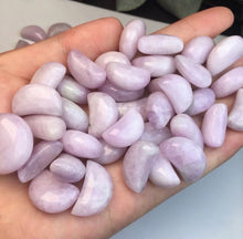 Load image into Gallery viewer, Kunzite- Hearts and Moons
