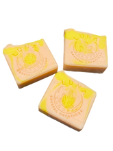Load image into Gallery viewer, Citrus Splash- Soap
