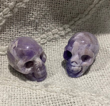 Load image into Gallery viewer, Mini Skull- Amethyst
