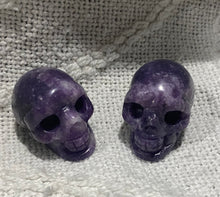 Load image into Gallery viewer, Mini Skull- Lepidolite
