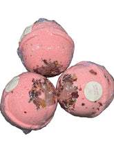 Load image into Gallery viewer, True Love Bath Bomb
