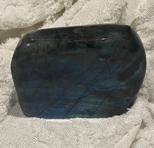 Load image into Gallery viewer, Labradorite Freeform
