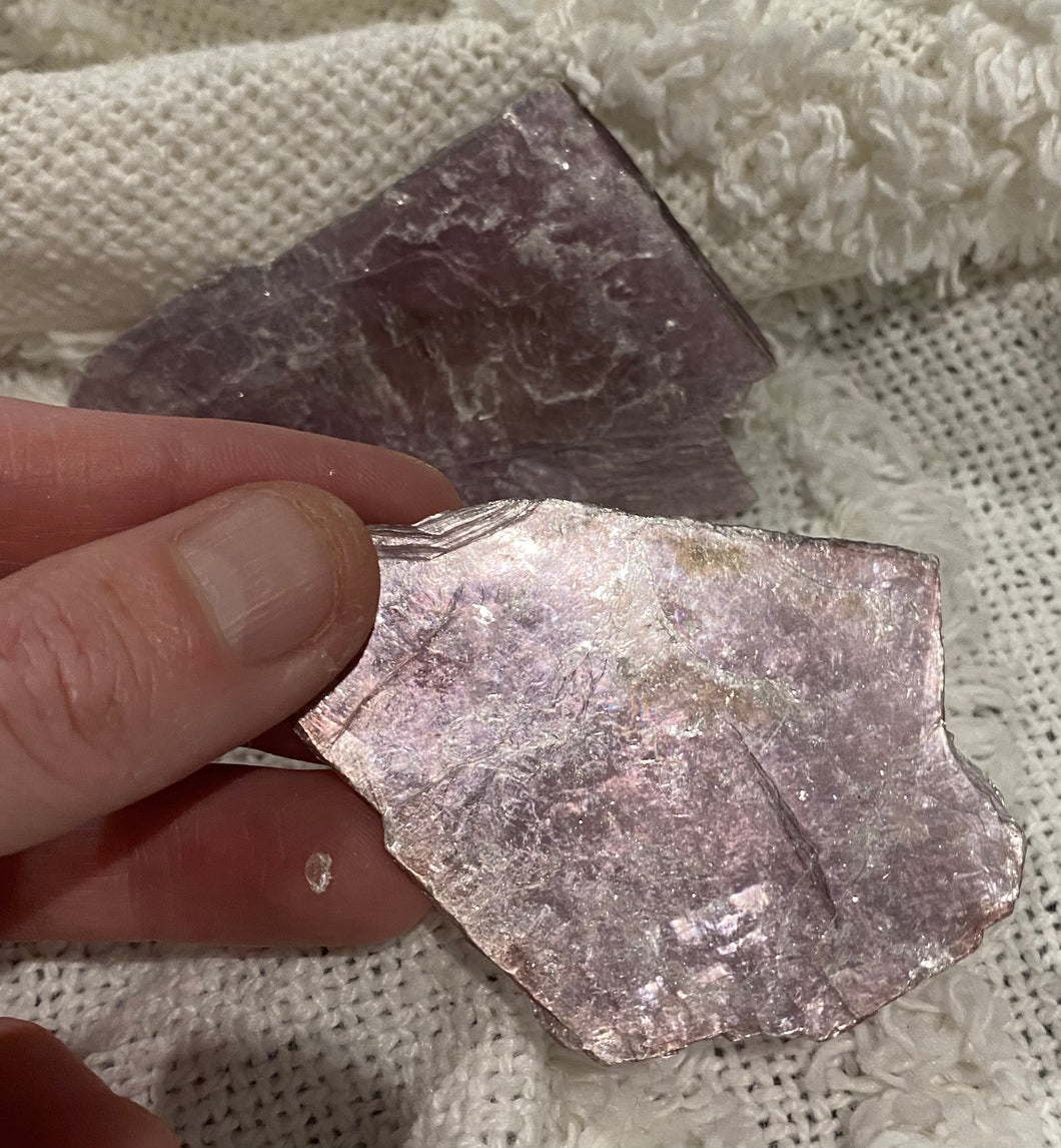 lepidolite mica