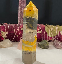 Load image into Gallery viewer, Bumblebee Jasper Tower

