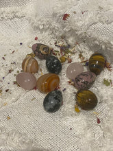 Load image into Gallery viewer, Crystal Eggs- 3cm
