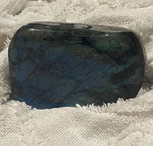 Load image into Gallery viewer, Labradorite Freeform
