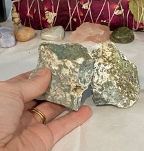 Load image into Gallery viewer, Green Moss Agate Rough
