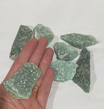 Load image into Gallery viewer, Raw Green Aventurine
