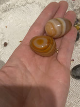 Load image into Gallery viewer, Crystal Eggs- 3cm
