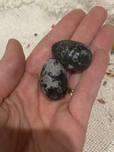 Load image into Gallery viewer, Crystal Eggs- 3cm
