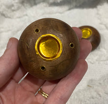 Load image into Gallery viewer, Incense &amp; Cone Holder Wooden BABY ROUND plain
