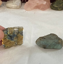 Load image into Gallery viewer, Labradorite Natural Piece- Half Polished

